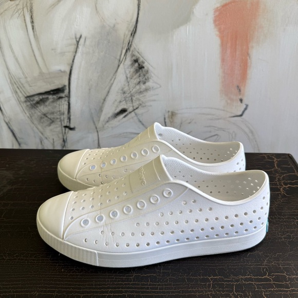 Native Shoes Women's Classic White Watershoes size 8 - Picture 4 of 12